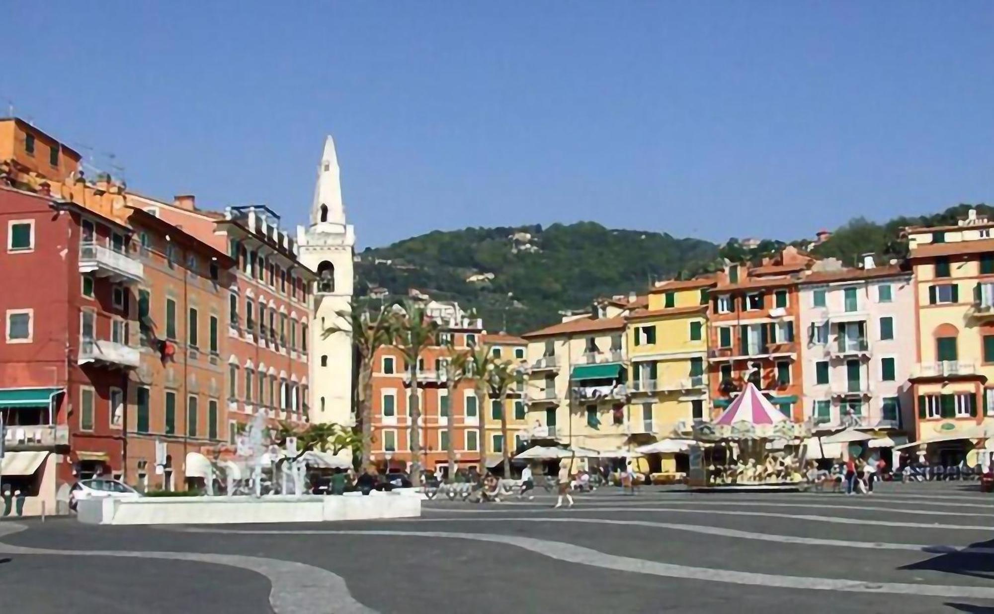 Affittacamere "In Piazzetta Da Vasco" レーリチ エクステリア 写真
