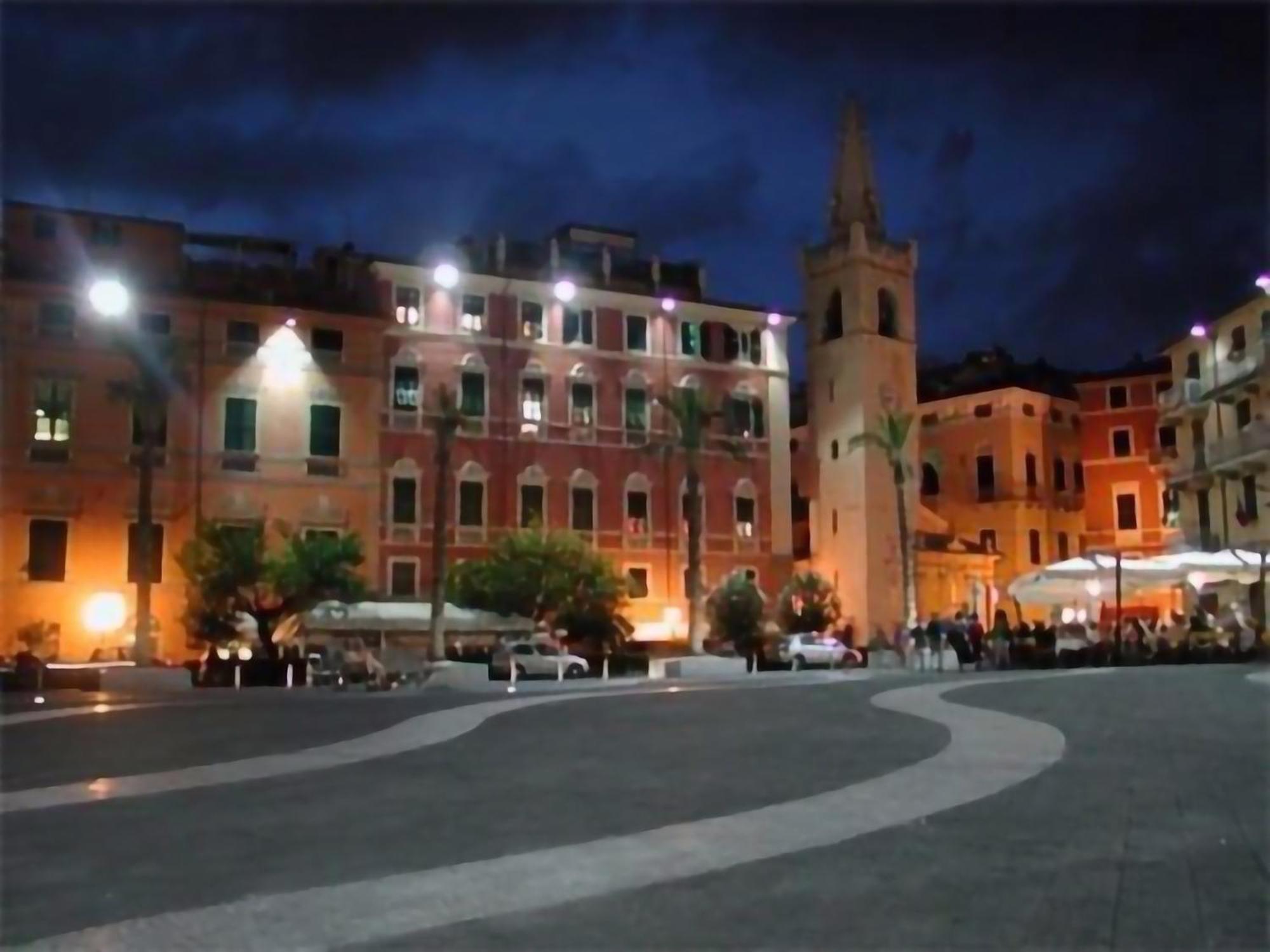 Affittacamere "In Piazzetta Da Vasco" レーリチ エクステリア 写真
